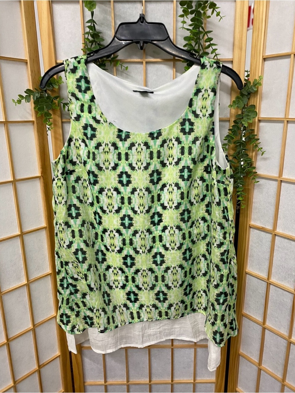 Sleeveless Green Patterned Layered Tank Top